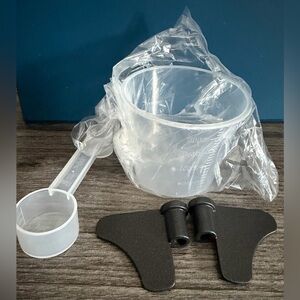 West Bend Bread Machine 47413 Paddles & Measuring Cup w Scoop~ Brand New
